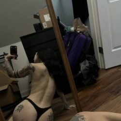 Milf poema-profiel in Nederland – log in om te zien